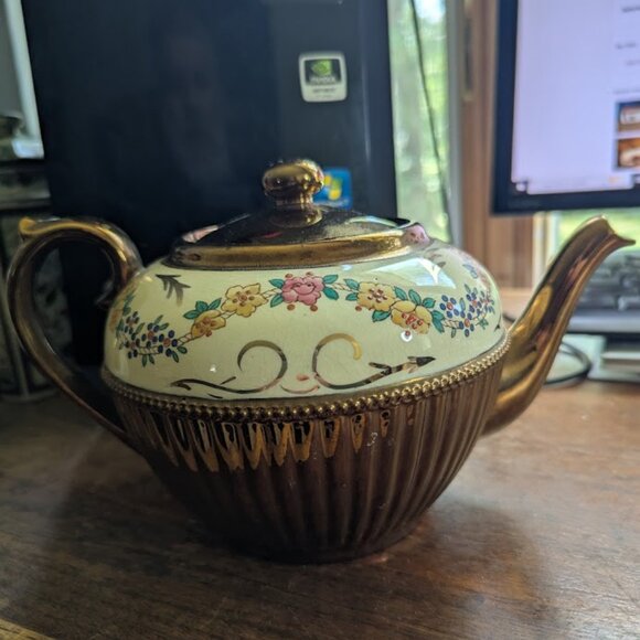 Gibson Other - Gibsons Round Tea Pot